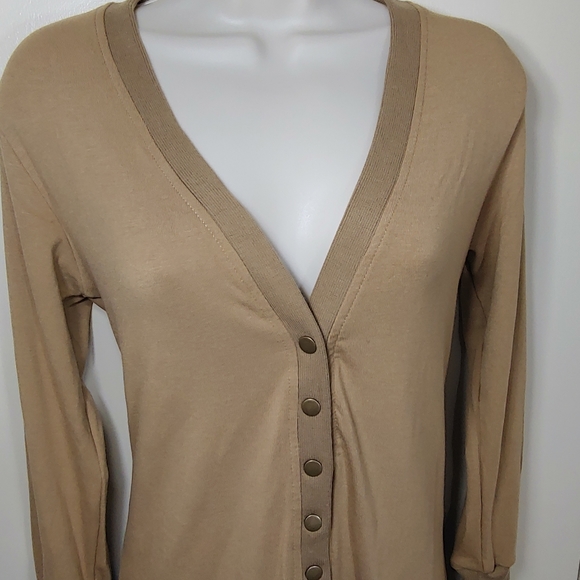 Women's Long Sleeve Snap Button Down Solid Color Knit Ribbed Neckline Cardigans - Picture 6 of 11